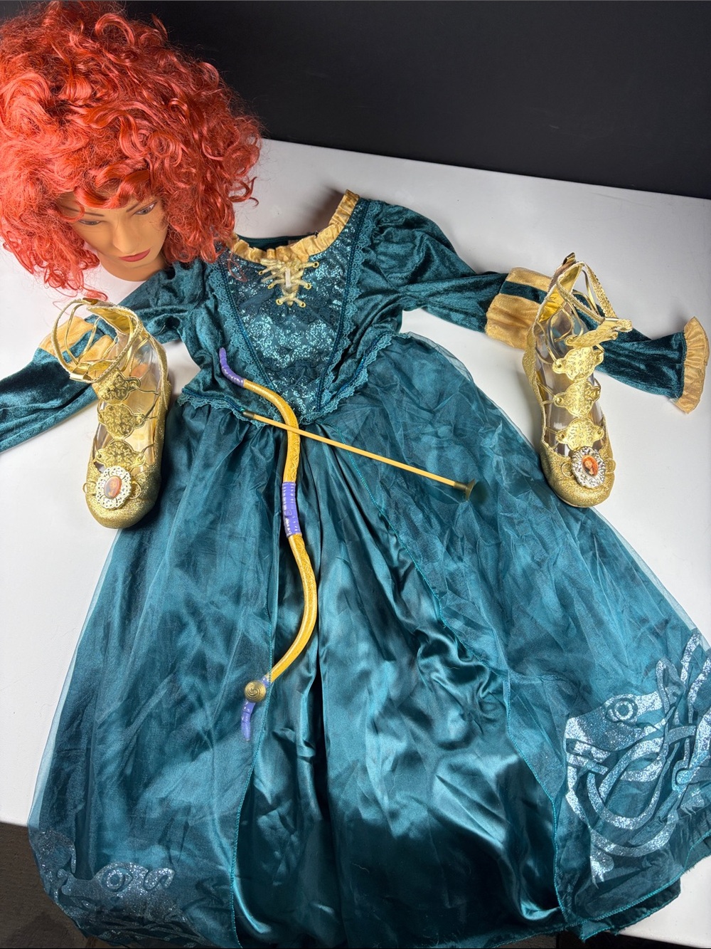 Disney Store Merida Brave Costume Girls M7/8 Dress Wig Bow Arrow Shoes Set
